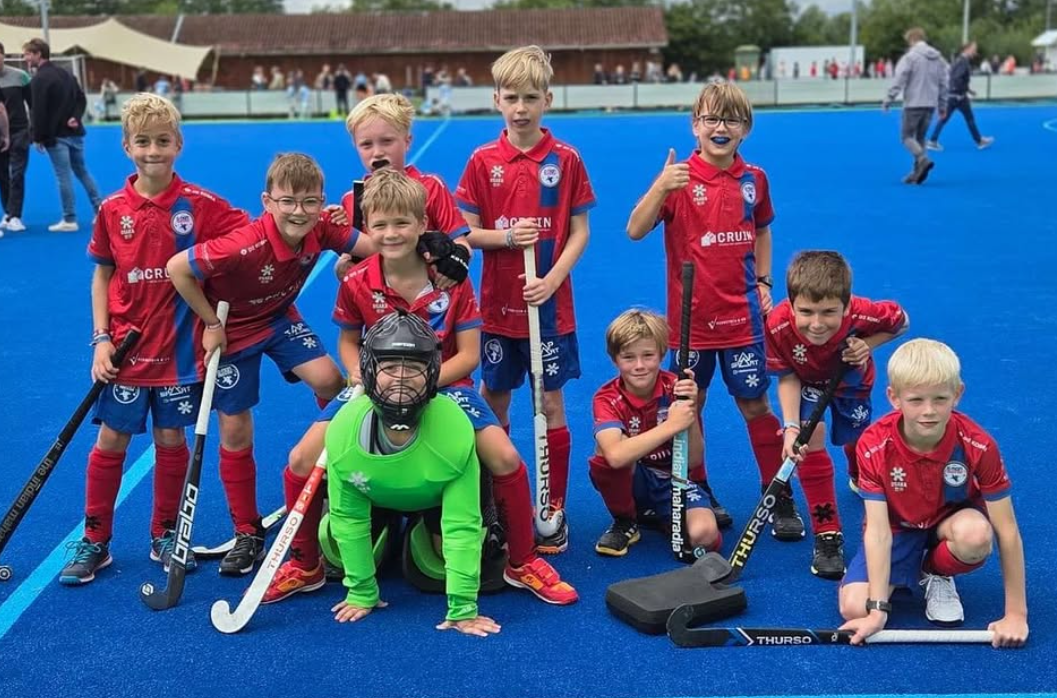 Jeugdwedstrijd - D-mon Hockey Club